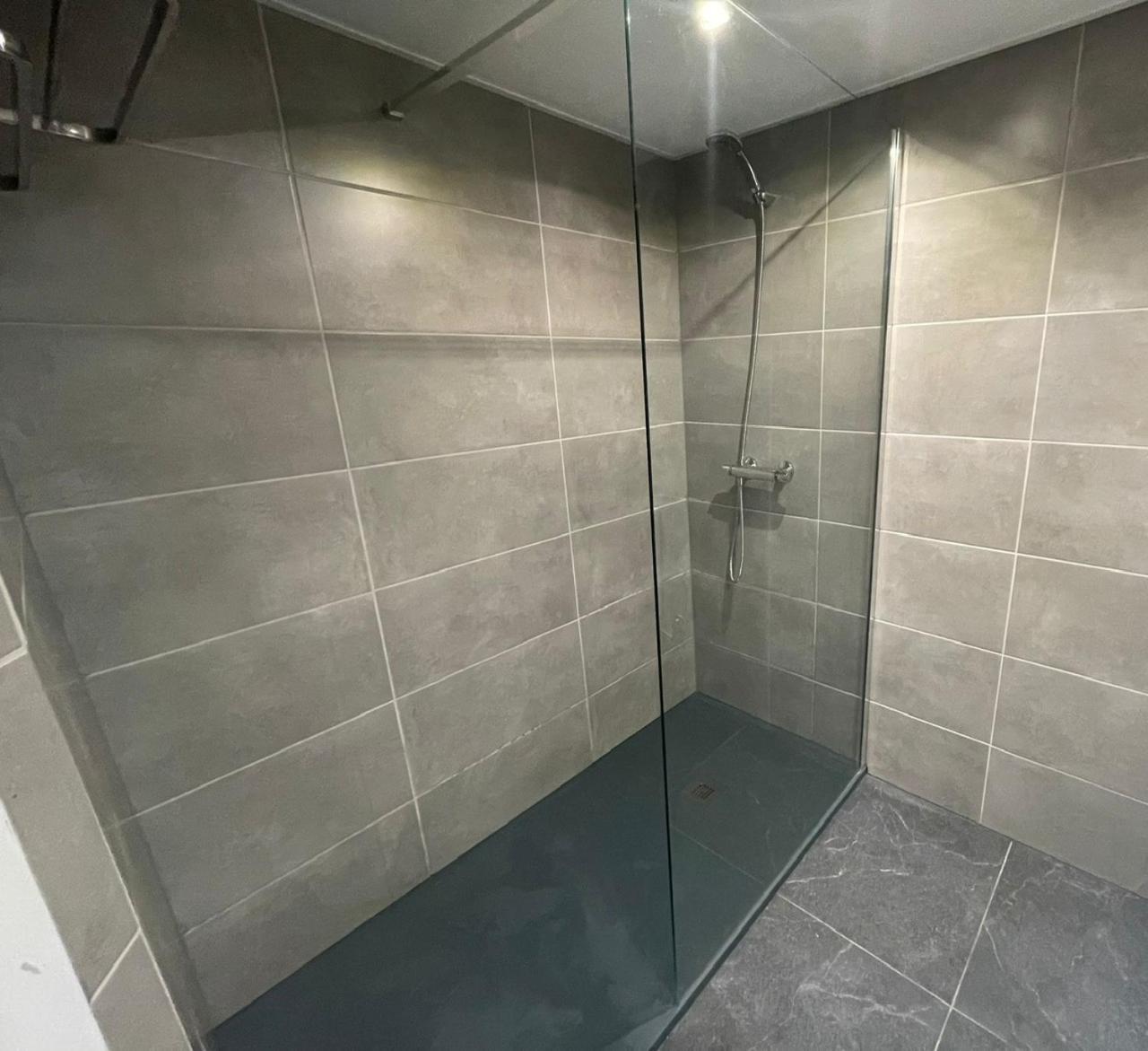 Edificio Gijon Newly Renovated Two-Bedroom Apartment Benidorm Zewnętrze zdjęcie