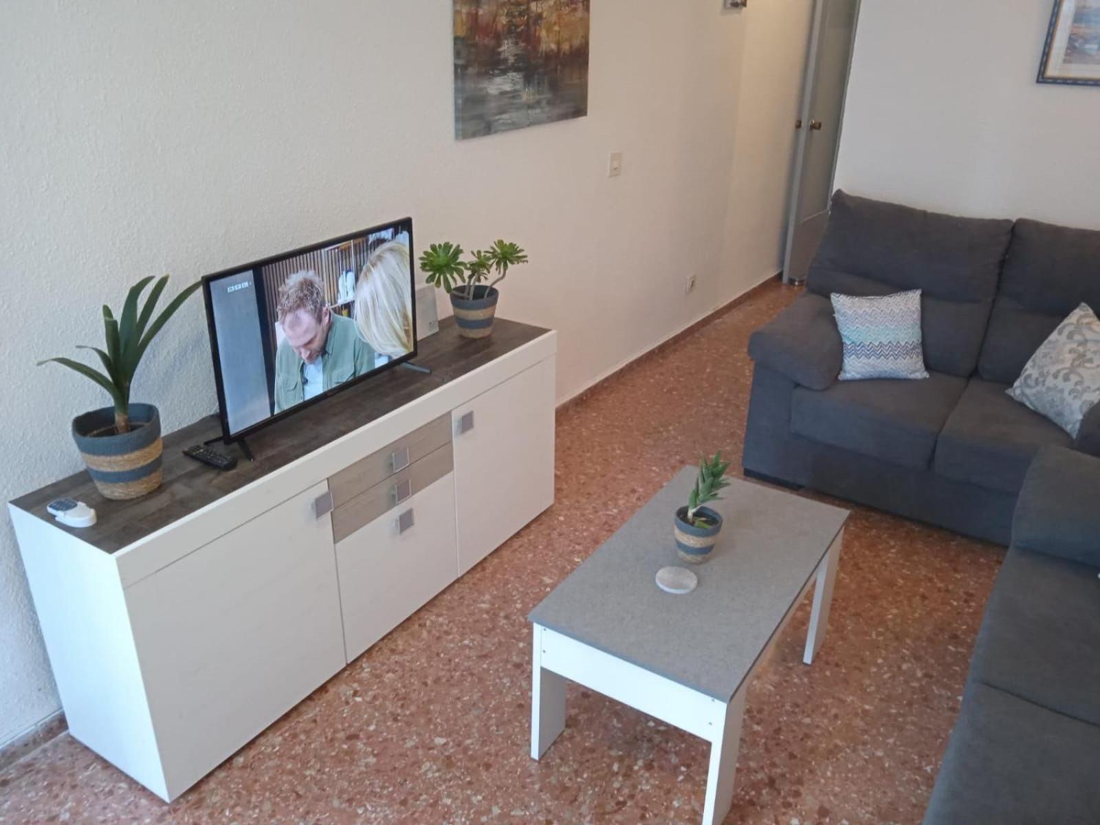 Edificio Gijon Newly Renovated Two-Bedroom Apartment Benidorm Zewnętrze zdjęcie